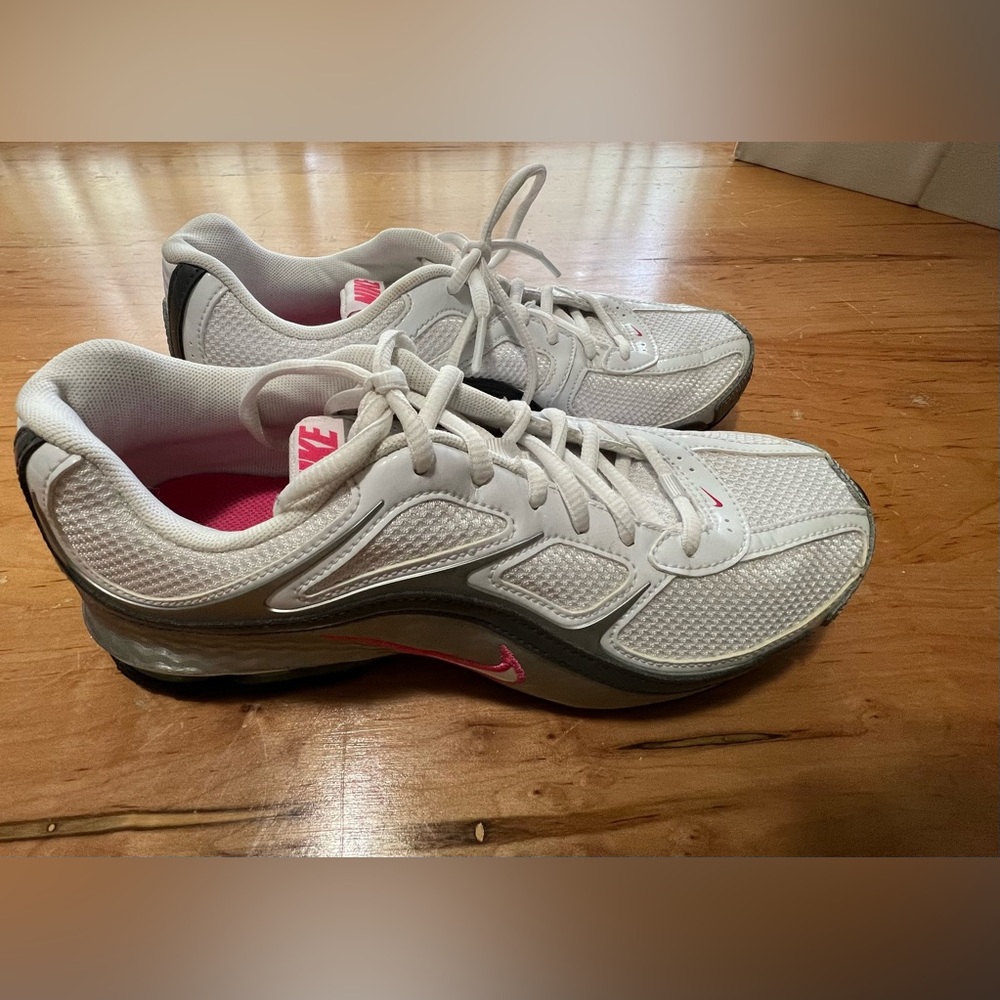 Nike Reax Run 5